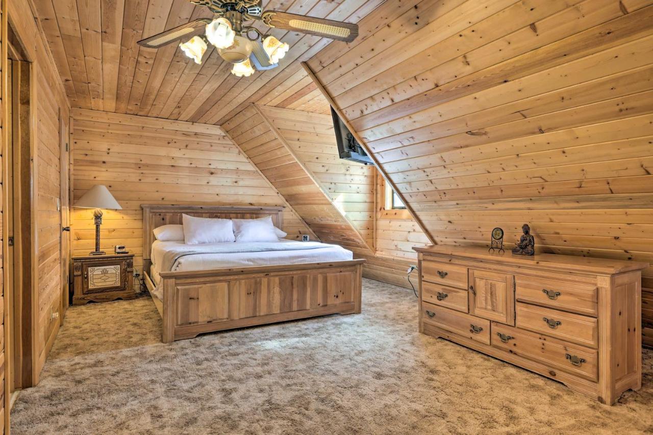 Rustic Duck Creek Village Cabin With Fire Pit! מראה חיצוני תמונה
