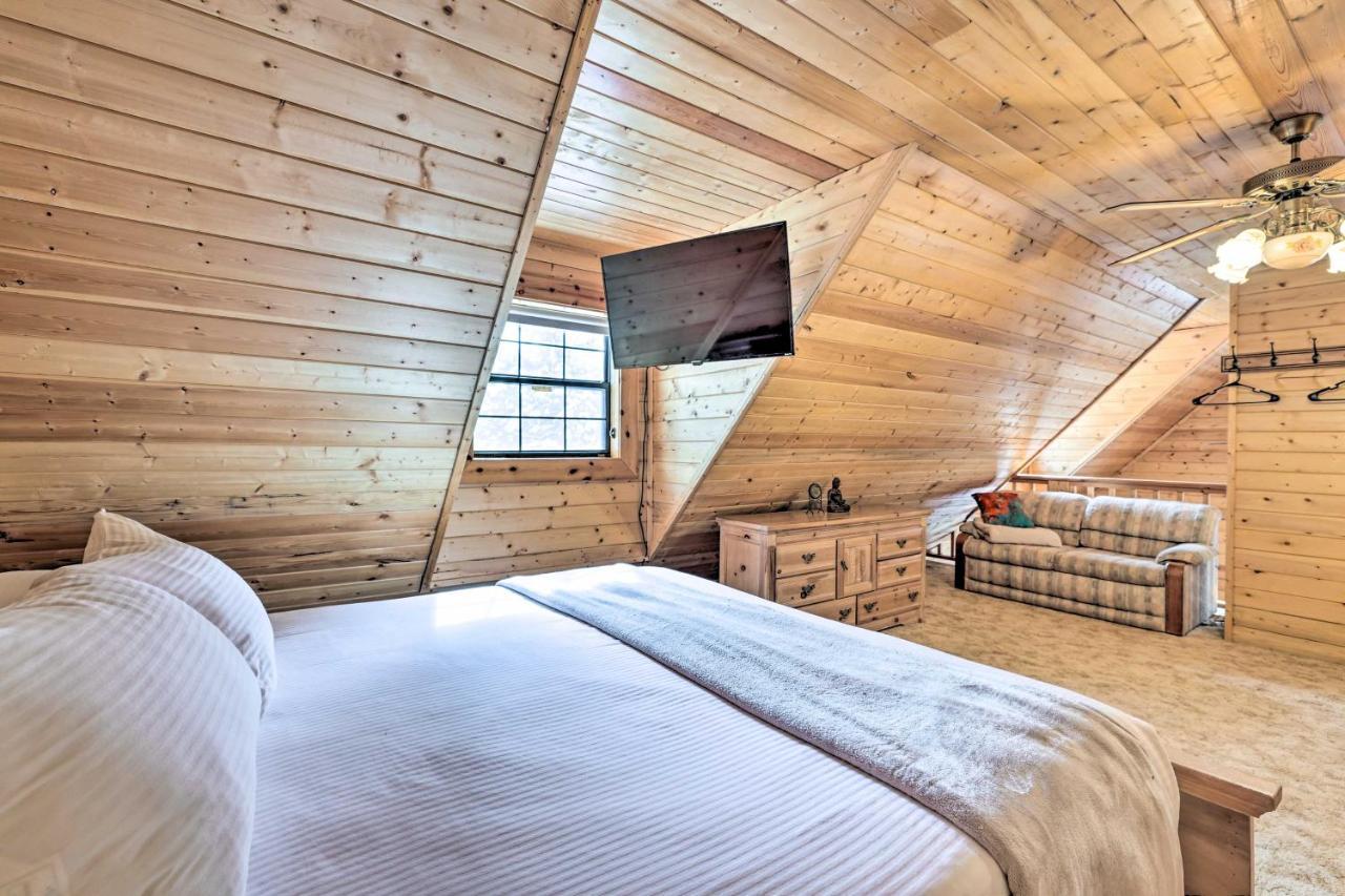 Rustic Duck Creek Village Cabin With Fire Pit! מראה חיצוני תמונה
