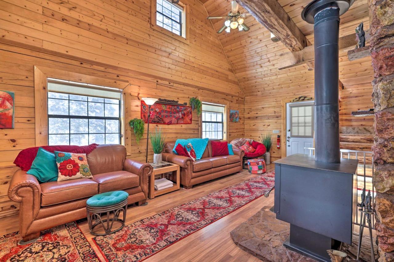 Rustic Duck Creek Village Cabin With Fire Pit! מראה חיצוני תמונה